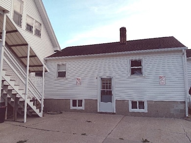 113 N Mckinley Rd, Flushing, MI 48433 - photo 4