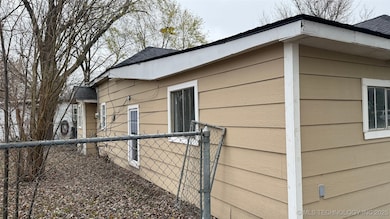 730 W 8th St, Ada, OK 74820 - photo 3