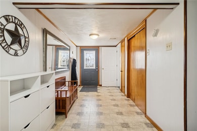 523 Hemlock St, Greensburg, PA 15601 - photo 4