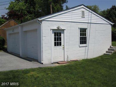 3604 Hallmark Ct, Parkville, MD 21234 - photo 3