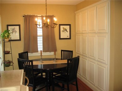 EATING AREA WITH WALL OF CUSTOM STORAGE SPACE - SL