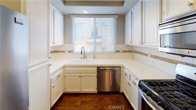 5220 Premiere Hills Cir unit 222, Woodland Hills, CA 91364 - photo 4
