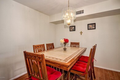 10010 W Ocotillo Dr, Sun City, AZ 85373 - photo 5