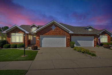 10746 Knickerbocker Ct, Saint John, IN 46373 - photo 2