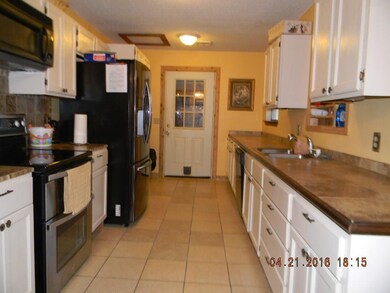 lots of counter and cabinet space ready for the co