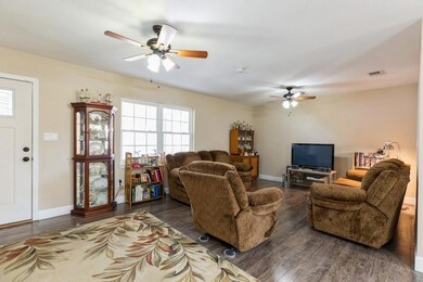 08_120PhillipsDr_2009_FlexMLS800x600_800