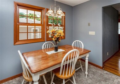 4310 42nd St, Des Moines, IA 50310 - photo 5