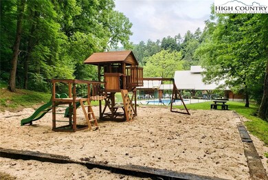 7 Wagon Ridge Rd, Ferguson, NC 28624 - photo 4