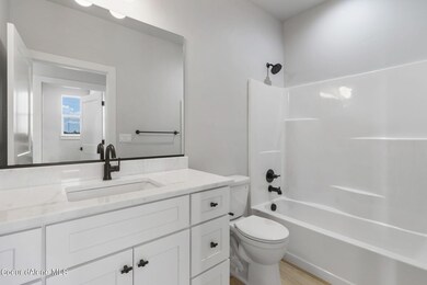 7-web-or-mls-4179-may-ella-lp