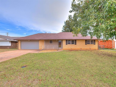 1303 S 10th St, Kingfisher, OK 73750 - photo 4