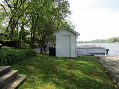 Small shed with pump for watering the lawn