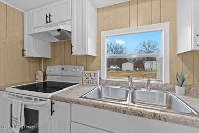 09-721 Kings Lake Dr-9