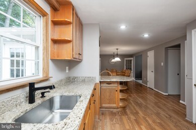 6131 Fairbourne Ct, Hanover, MD 21076 - photo 4