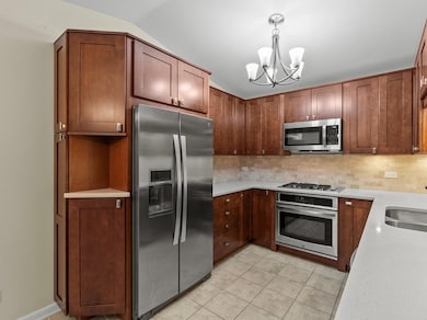 1106 Stratford Ct unit C, Elgin, IL 60120 - photo 4