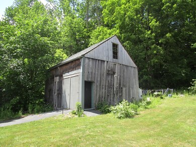 17 Chapel St, Ashburnham, MA 01430 - photo 4