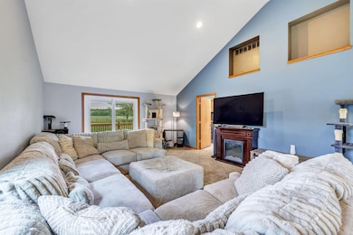 1618 Paynes Point Rd, Neenah, WI 54956 - photo 5