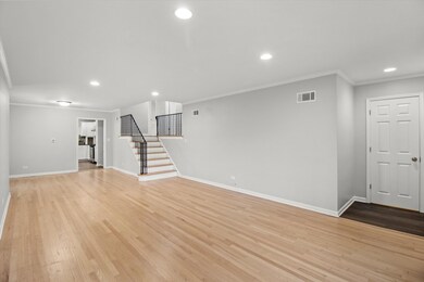 unlisted-address, Wilmette, IL 60091 - photo 5