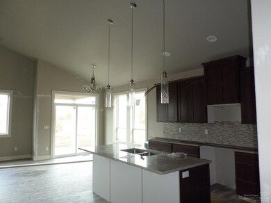 1647 NW Zamia Ave, Redmond, OR 97756 - photo 3