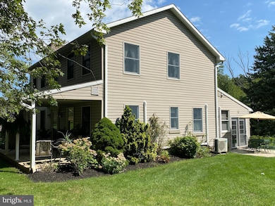 2109 Sand Hill Rd, Hershey, PA 17033 - photo 4