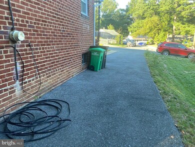 1423 Ruatan St, Hyattsville, MD 20783 - photo 5