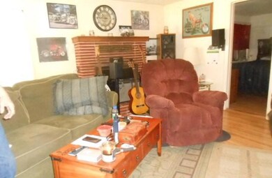 731 SW Bridge St, Grants Pass, OR 97526 - photo 6