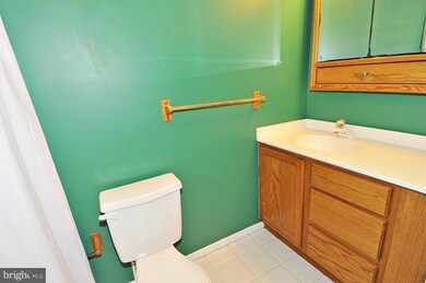 10730 Cordage Walk, Columbia, MD 21044 - photo 5