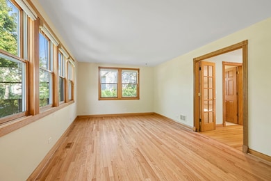 1045 Fairoaks Ave, Deerfield, IL 60015 - photo 6