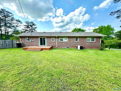 1616 Greenbrier Dr SW, Cullman, AL 35055 - photo 5