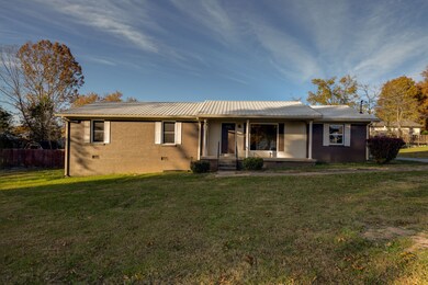 1309 Robinwood Dr, Shelbyville, TN 37160 - photo 4