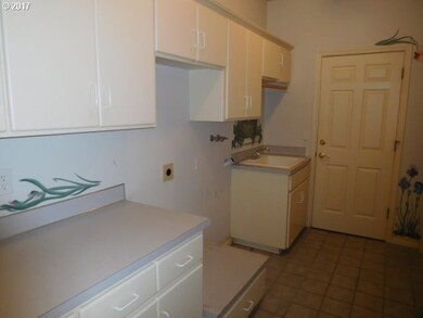 16150 Lake Forest Blvd, Lake Oswego, OR 97035 - photo 6