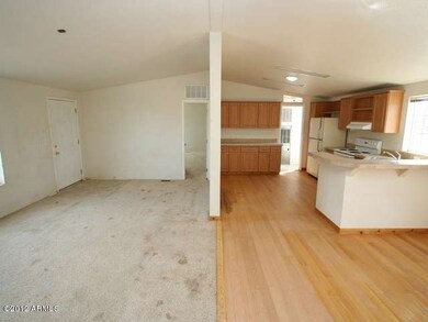 023-246666 family and kitchen