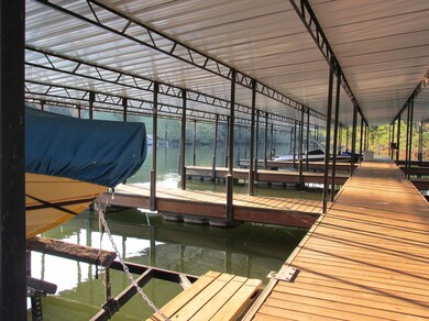 Covered boat Slip
