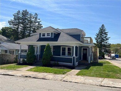 14 Middle St, West Warwick, RI 02893 - photo 2