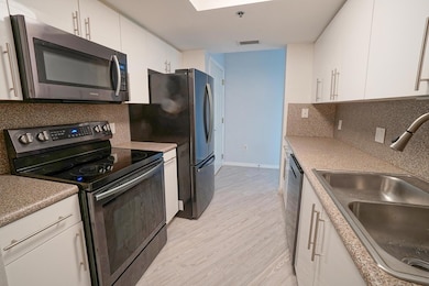 2415 NW 16th Street Rd unit 512, Miami, FL 33125 - photo 5