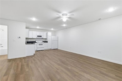 219 W Culton St, Warrensburg, MO 64093 - photo 7