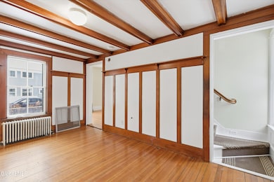 106 Lawrence St, Saratoga Springs, NY 12866 - photo 4