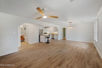 301_Dozier_St-2