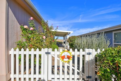 144 Sunrise Bluffs, Belen, NM 87002 - photo 2