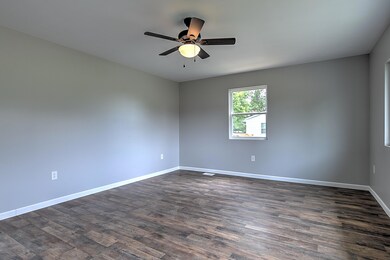 215 Arrowhead Loop-6
