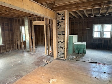 172 N Main St, Clintonville, WI 54929 - photo 5