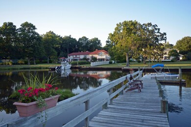 200 Seven Bridges Rd, Little Silver, NJ 07739 - photo 4