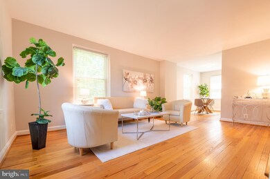 3543 S Stafford St unit A, Arlington, VA 22206 - photo 2