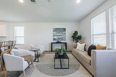 3075 Clydesdale Dr, Alvin, TX 77511 - photo 4