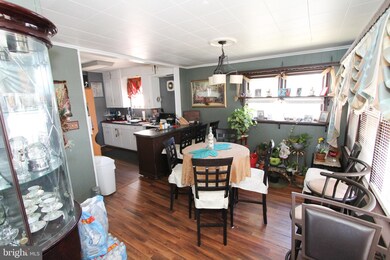 526 S Fairview St, Riverside, NJ 08075 - photo 7