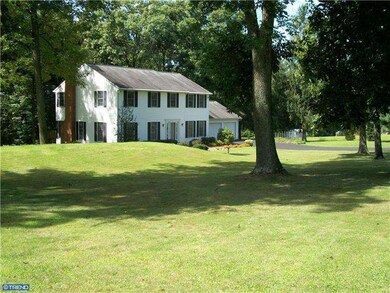 2087 Hendricks Rd, Pennsburg, PA 18073 - photo 2