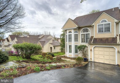 8630 Trumbauer Dr, Glenside, PA 19038 - photo 3