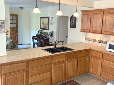 10011 Drury Ln, Westchester, IL 60154 - photo 5