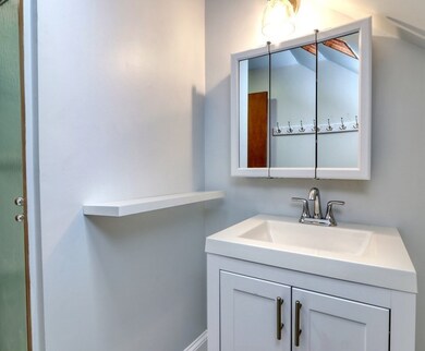 59 Manthorne Rd unit 2, West Roxbury, MA 02132 - photo 5