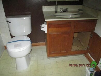 3949 Dunne Dr, Columbus, OH 43207 - photo 6