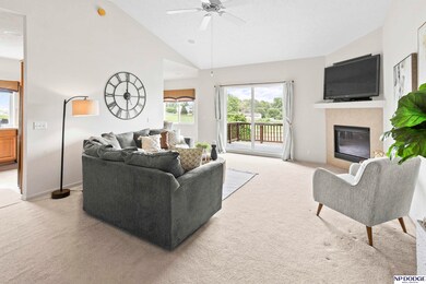 1503 Ridgeview Dr, Papillion, NE 68046 - photo 5